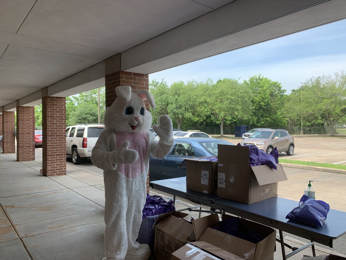 Thank you to the City of Alvin Parks and Rec Department for giving Easter Eggs out at some of our food distribution sites.  The Easter Bunny even made a guest appearance.