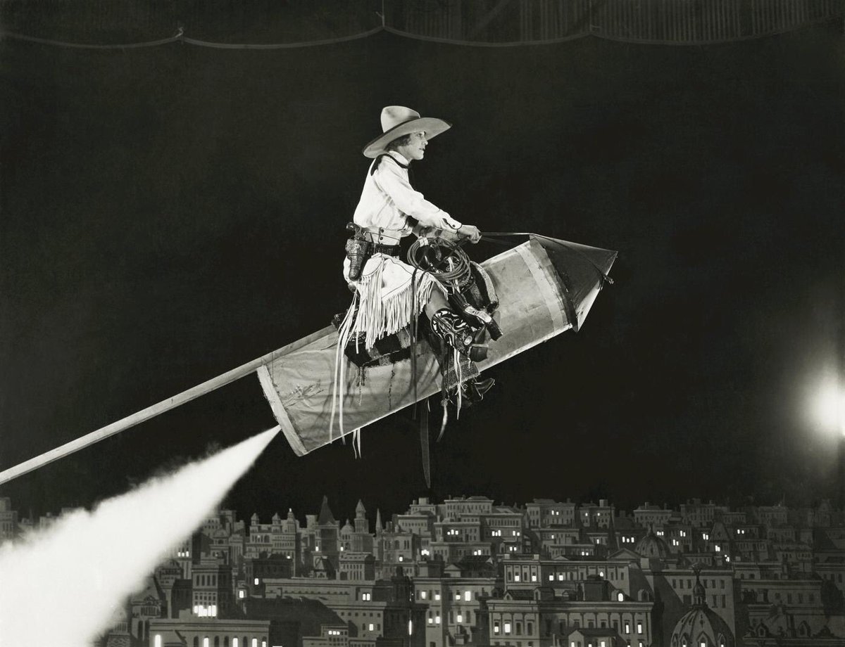 Is that there a bird? Is that there a plane? Why, it just might be Ruby Buckaroo, Bandit Queen of the Cowboys, riding a rocket over yonder! Check out #HoofbeatsPod on Apple Podcasts for more tomfoolery 🤠

#AudioDrama #AudioFiction #Musical #Podcast