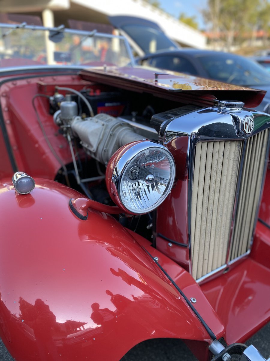 Moss Motors tweet media