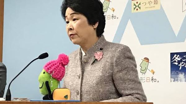 More Japanese local mascots at coronavirus press conferences.