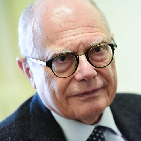 OttoemezzoTW's tweet photo. #ottoemezzo #Conte: #lockdown fino al #3maggio. Con il prof. Massimo #Galli dell'ospedale Sacco di Milano, il direttore di @RadioCapital_fm ed editorialista di @repubblica @MassimGiannini, @lucatelese e la vice presidente di @Confindustria @LiciaMattioli. Dalle 20:30 su @La7tv. https://t.co/4ia92wvCVn