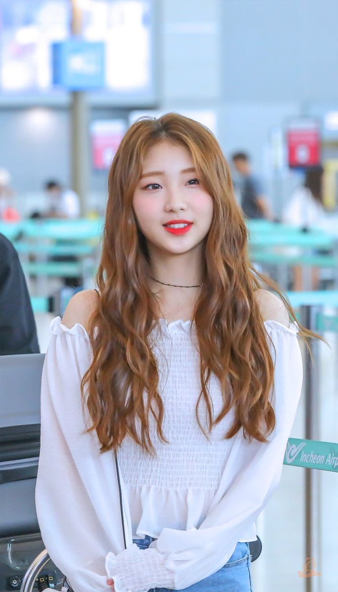 loona members being light and dark mode ; a thread
