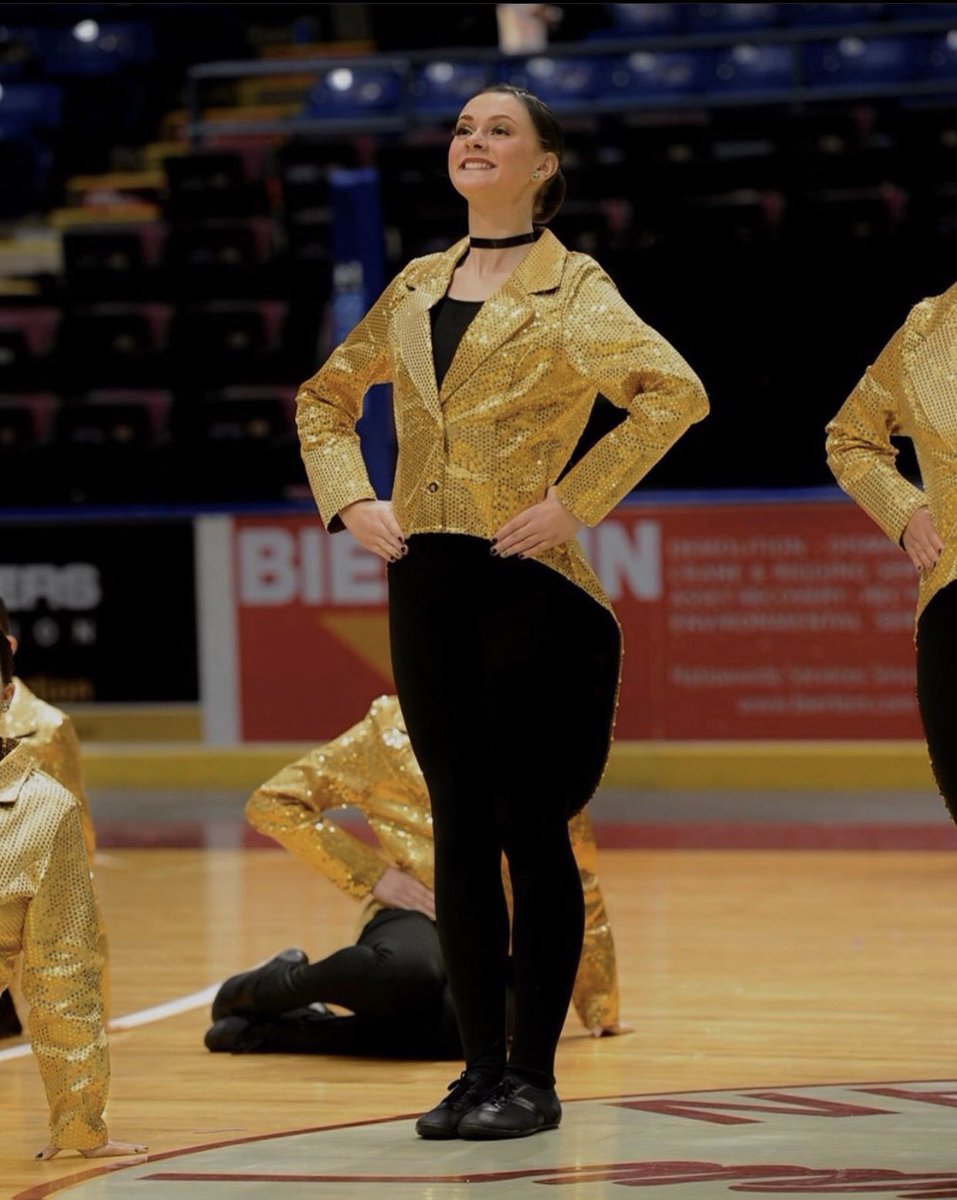 Wishing a happy birthday to one of our incoming juniors!! <a href="/SchillerKendall/">kendall schiller</a> We love you and hope that you have an amazing sweet 16!💓💚💛