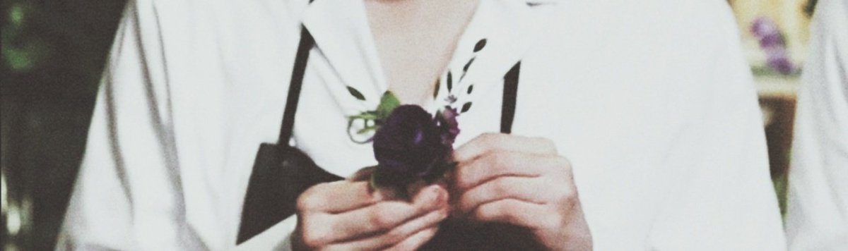 Favourite physical feature?Yoongi : I love my fingers- -An aesthetic thread - - @BTS_twt   #RunBTS