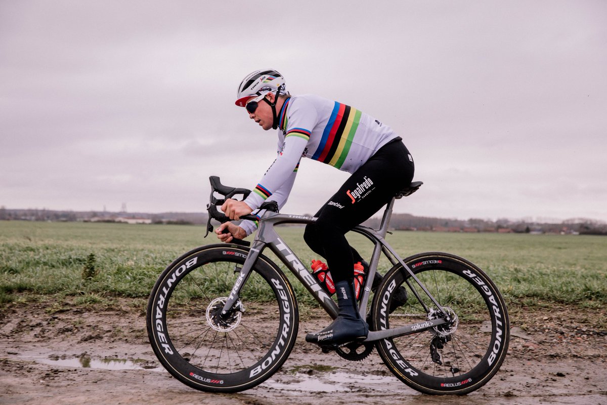 On Roubaix's famously challenging cobbles, @TrekSegafredo rides a bike designed meet the challenge: the Domane.

As we miss one of our favorite races this week, take a look at the Domane <a href="/Mads__Pedersen/">mads pedersen</a> rode on 2020's #ParisRoubaix recon.🤩👇

📰Full story racing.trekbikes.com/stories/trek-s…