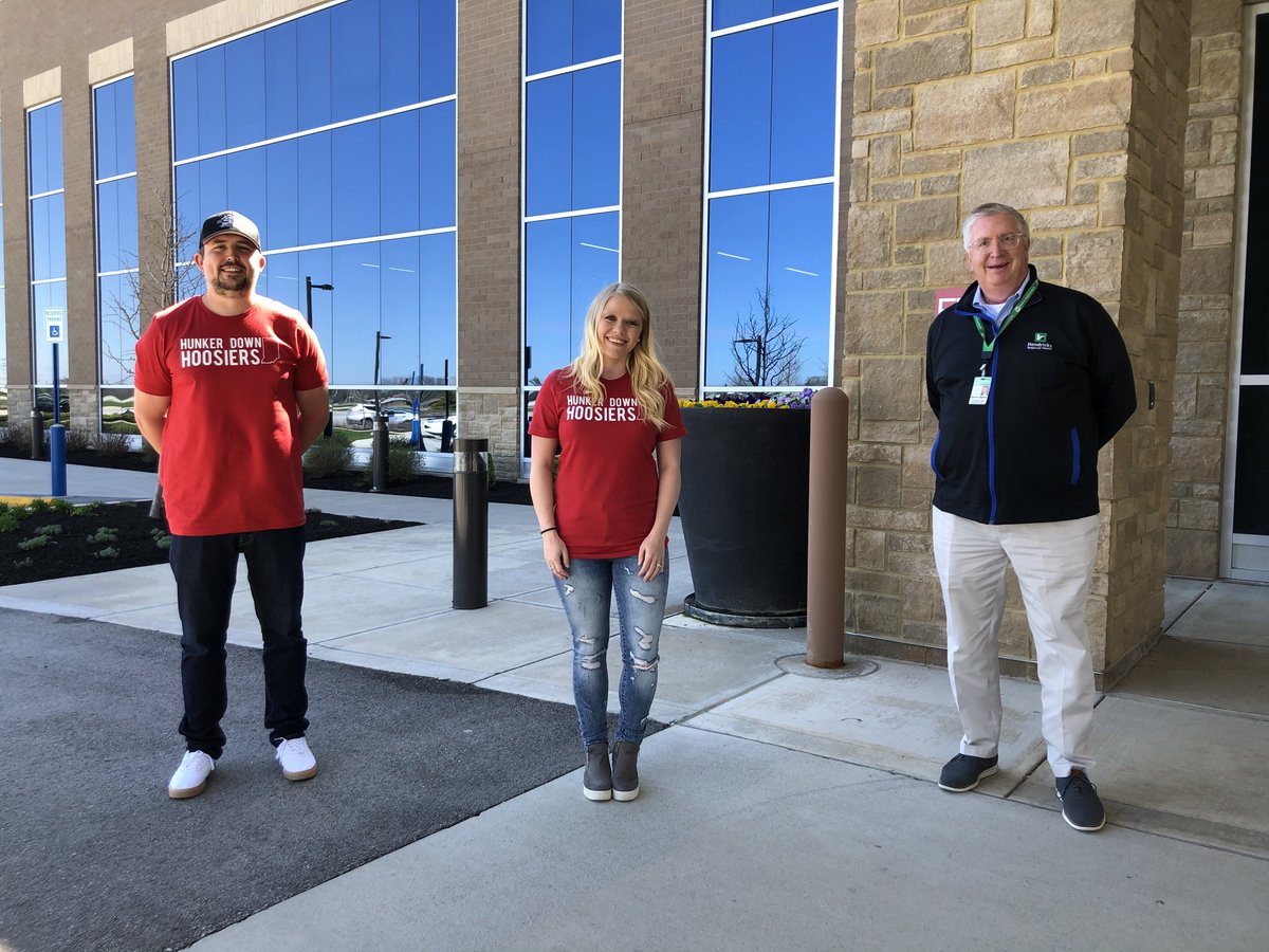 HendricksHealth's tweet photo. The #HunkerDownHoosiers community group donated lunch from So Italian Eatery to the Brownsburg Hospital team. “I continue to be amazed by the many ways our community residents are showing their support,” said @HendricksHealth President & CEO Kevin Speer. #relentlessdedication https://t.co/e0jlQjOtbz