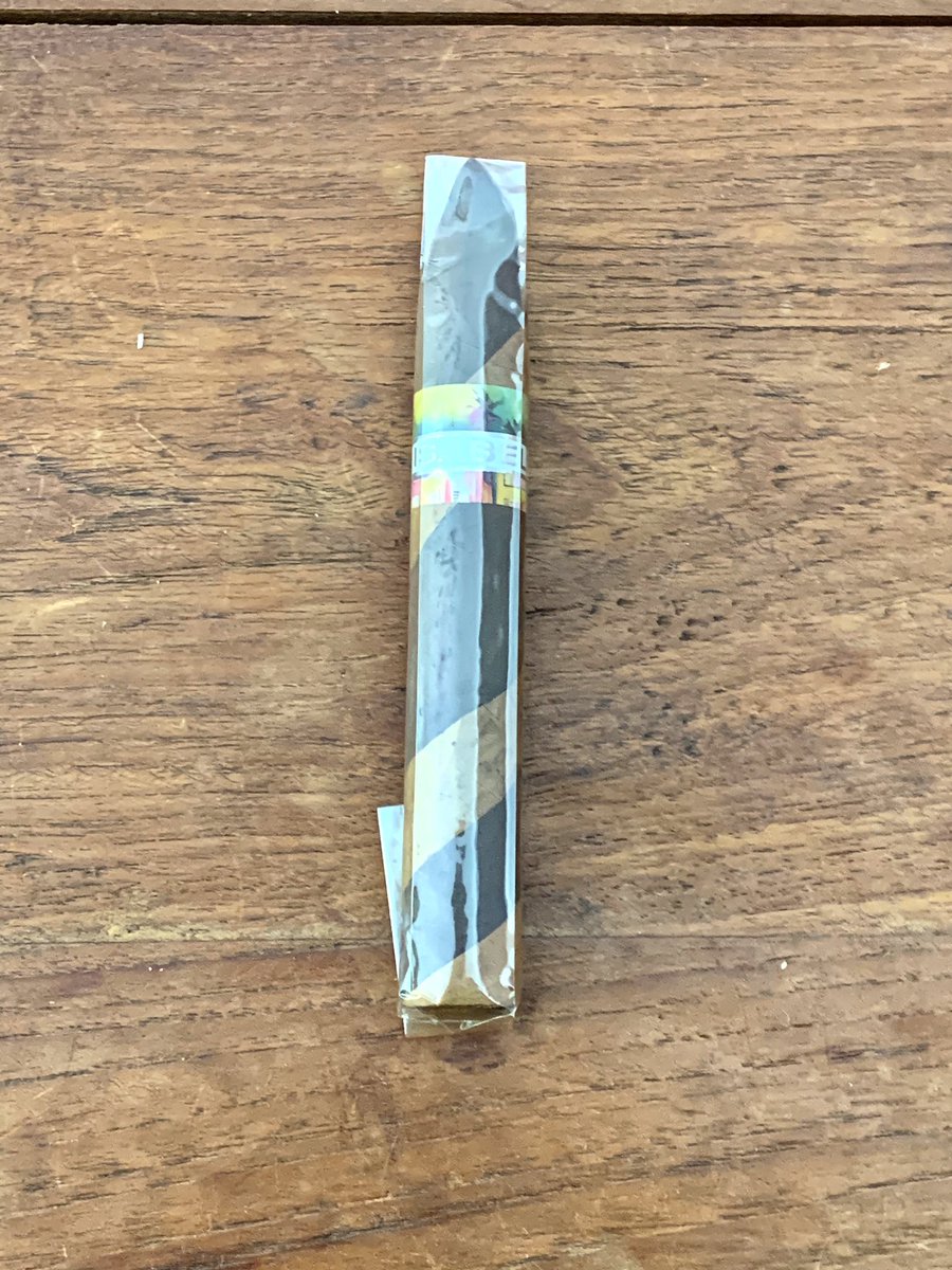 FrankGerechter's tweet photo. #Isabela #cigar #contest #Giveaway , you still can enter. #urbanfishingpolecigars #cigars #CIGARHERF #cigarlife #cigarfun https://t.co/CxGgBLWX7z