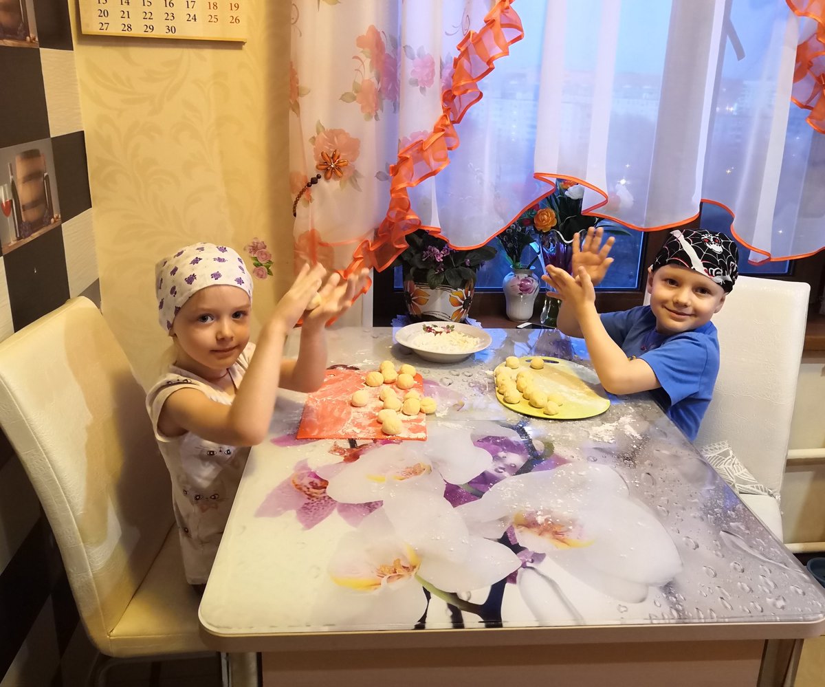 alonka847's tweet photo. Творожные шарики! https://t.co/MUyVn3r2wX