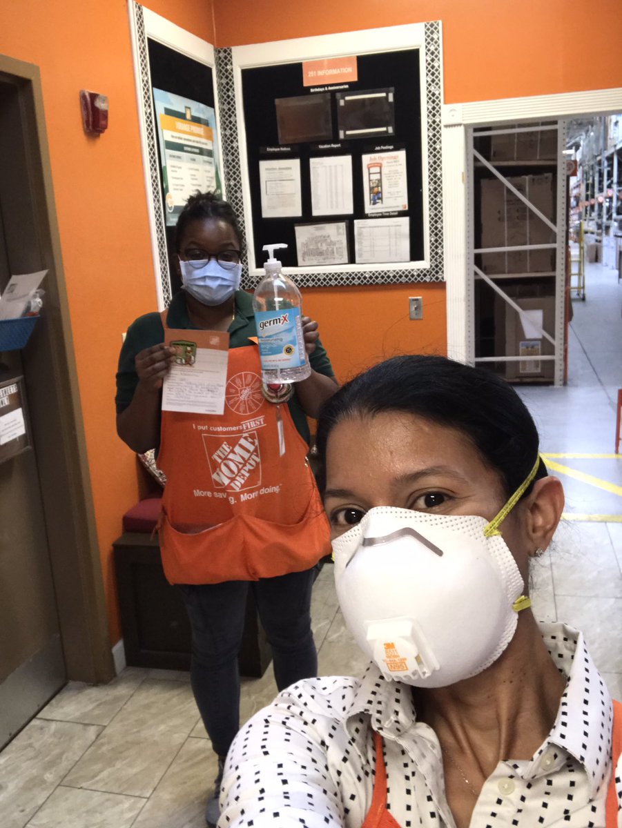 0251HomeDepot's tweet photo. Awesome job Natasha living our values by taking it upon herself to buy sanitizer and Lysol for her peers!!  @District266 @NargisRamasami #smilesundermask #bestassociates #bestcompanyever #0251 https://t.co/tRZnir6sob