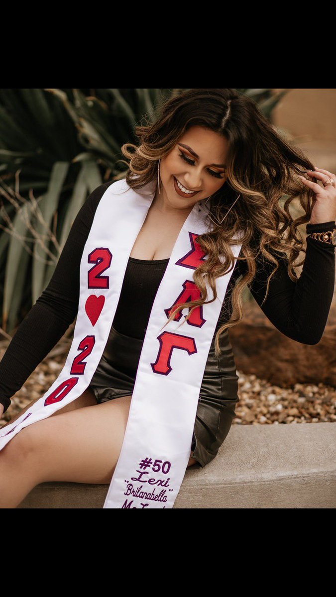 __bigcountry__'s tweet image. #whySLG I chose @texastechgammas because these are women who are strong &amp;amp; independent and smile in the face of danger. We have a range of Cultures like no other. I wouldn’t be where I am at today without each &amp;amp; everyone of my sisters being by my side. Hermanas Por Vida💗💜 ⚓️#SLG