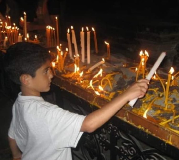 rafboogie's tweet photo. Lighting candles For my enemies! 🃏 https://t.co/cmCVwhM7Ed