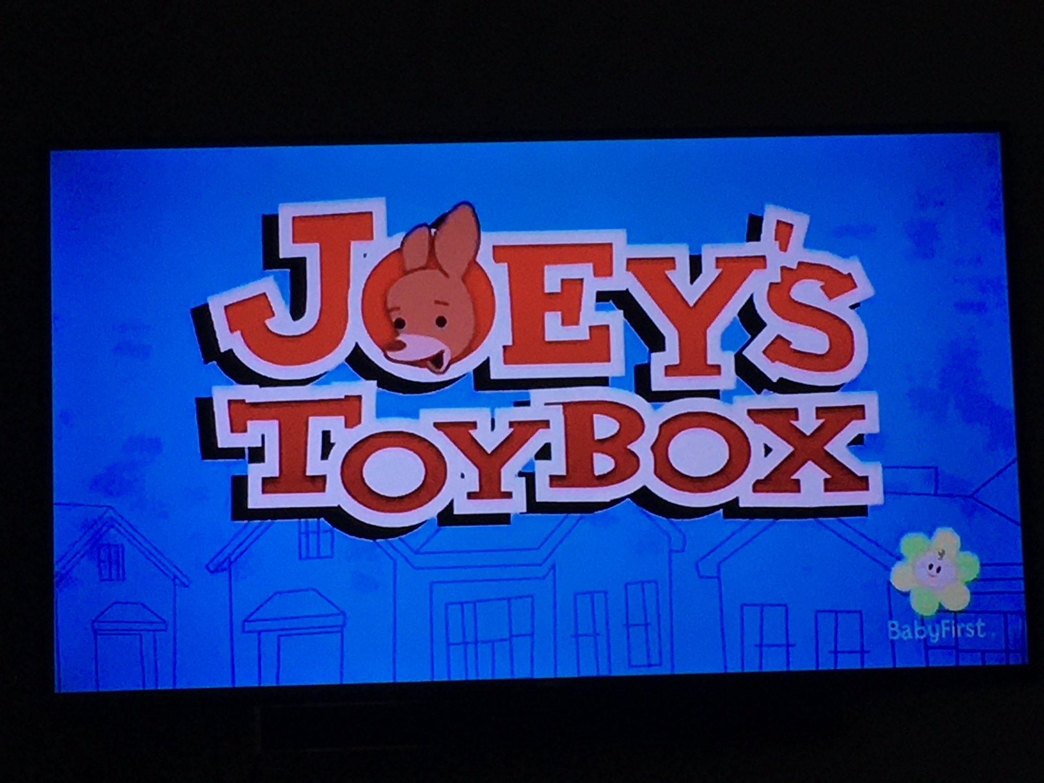 Tfu Info On Twitter Friends The Lost Episode The One Where Joey Thinks He S A Cartoon Kangaroo Https T Co Kjznp3cxe0 Twitter