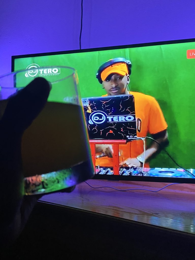 This is the vibe right now! <a href="/teroskn/">DJ Tero 🇰🇳</a>! Check the bar! Special runs until 9!