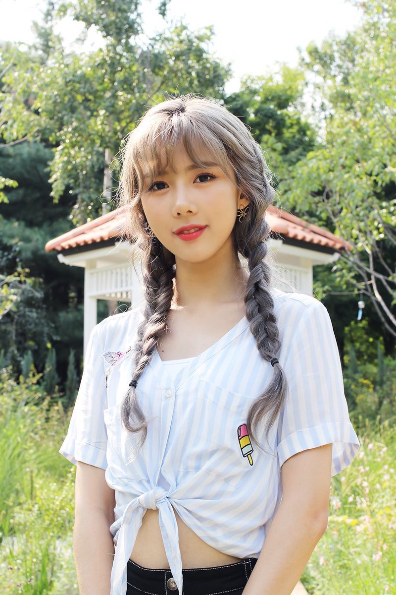 Yoohyeon as Córdoba from I. Albéniz's Songs of Spain (op 232)Link:  (idc piano ver is superior i love playing it)- Warm! Sunny! But also can be Strong and Intimidating! But v kind in the end!- versatile!- many feelings- perfect