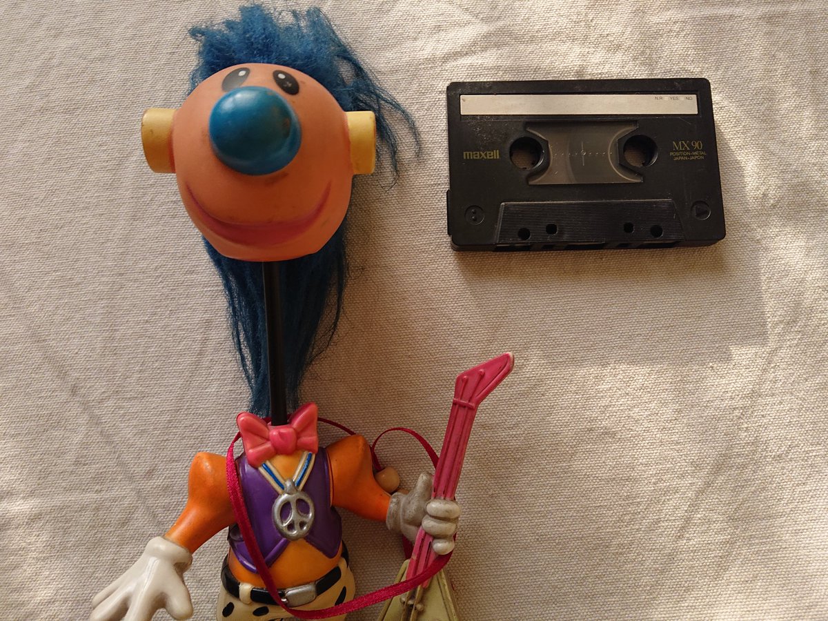 ABrio1's tweet photo. @djferpop #maxell #mx90 https://t.co/U2FdBx6api