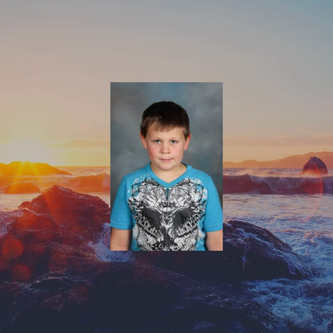 CC_STEM_School's tweet photo. 📞🤩Kudos Call🤩📞

Our 5th virtual "Kudos Call" was made today for Erik in 2nd Grade!  

Mrs. Martinez says, "Erik has been working hard during this closure. He has consistently been turning in schoolwork and working above and beyond what has been required! https://t.co/YtMkEzuuVT