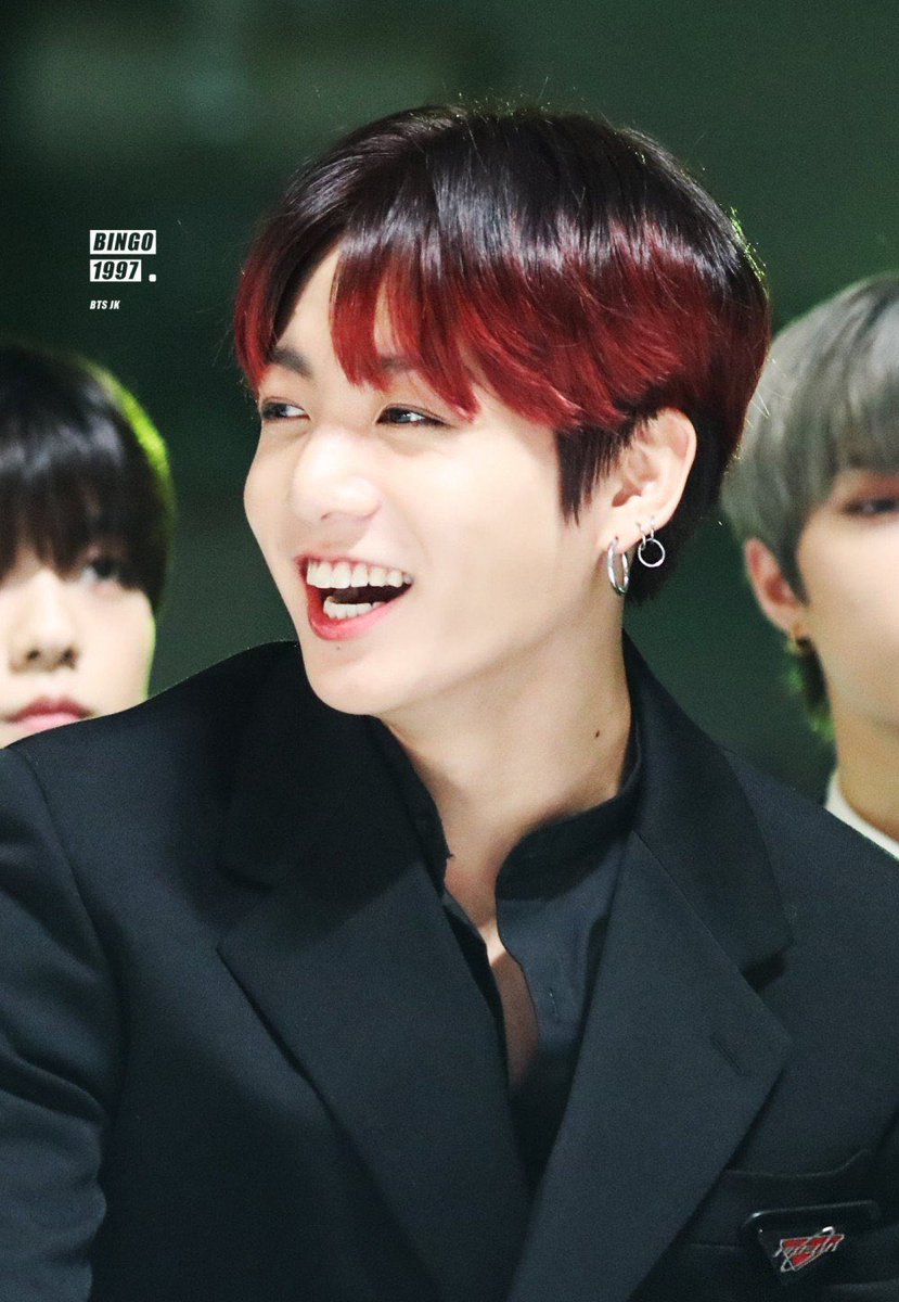 SeokjinnieO's tweet photo. 전 정국 우리를 당신는 사랑해요💜You don’t deserve hate😭🥺#JungkookWeLoveYou #JungkookYouArePerfect #JungkookStayStrong #JungkookArmiesAreWithYou https://t.co/FW4w4OrPkw