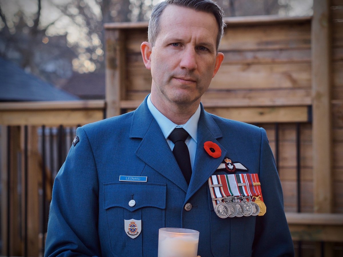 Cadets and staff are taking time tonight to #RememberVimy 

Les cadets et le personnel prennent du temps pour #CommemorerVimy

@cadetsca @CadetsCan