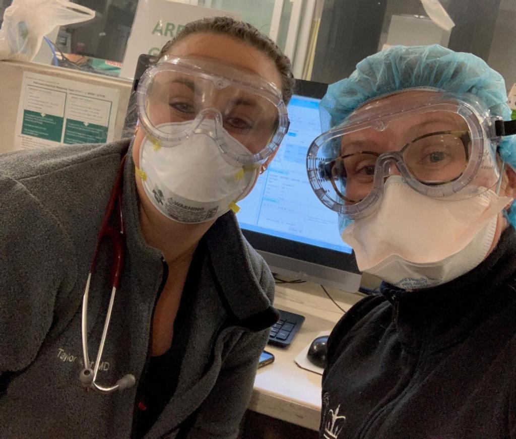 nyphospital's tweet photo. Our hospitals cannot function without residents &amp; their commitment to our patients. We are beyond grateful for our @NYEmergency physicians for their sacrifices and dedication during this challenging time. #NYPHeroes #COVID19 #SolidarityAt8 https://t.co/wkARXfWeX7