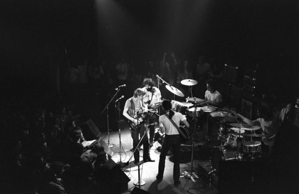 fierce post-DRUMZ jam in GOOD LOVIN’ starts as abstruse bass-heavy start/stopping (& semi-soloing) & turns into slashing conversational peaks with garcia & weir. THAT’S IT FOR THE OTHER ONE likewise glistens out from the murky audience tape. [6/8]