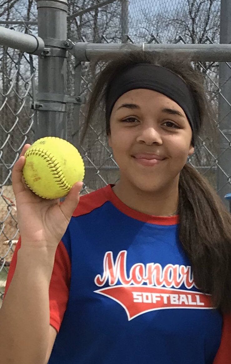 born_angie's tweet photo. Class of 2023 8th Grade Softball Team 🥎🦁 Missing these girls beyond words 😢 Until they can get on the dirt again @MHSMonarchsAD @MvilleSBOH @d1fastpitch1 #PTBAM #MyMonarchMemory https://t.co/G88Wty2dEr