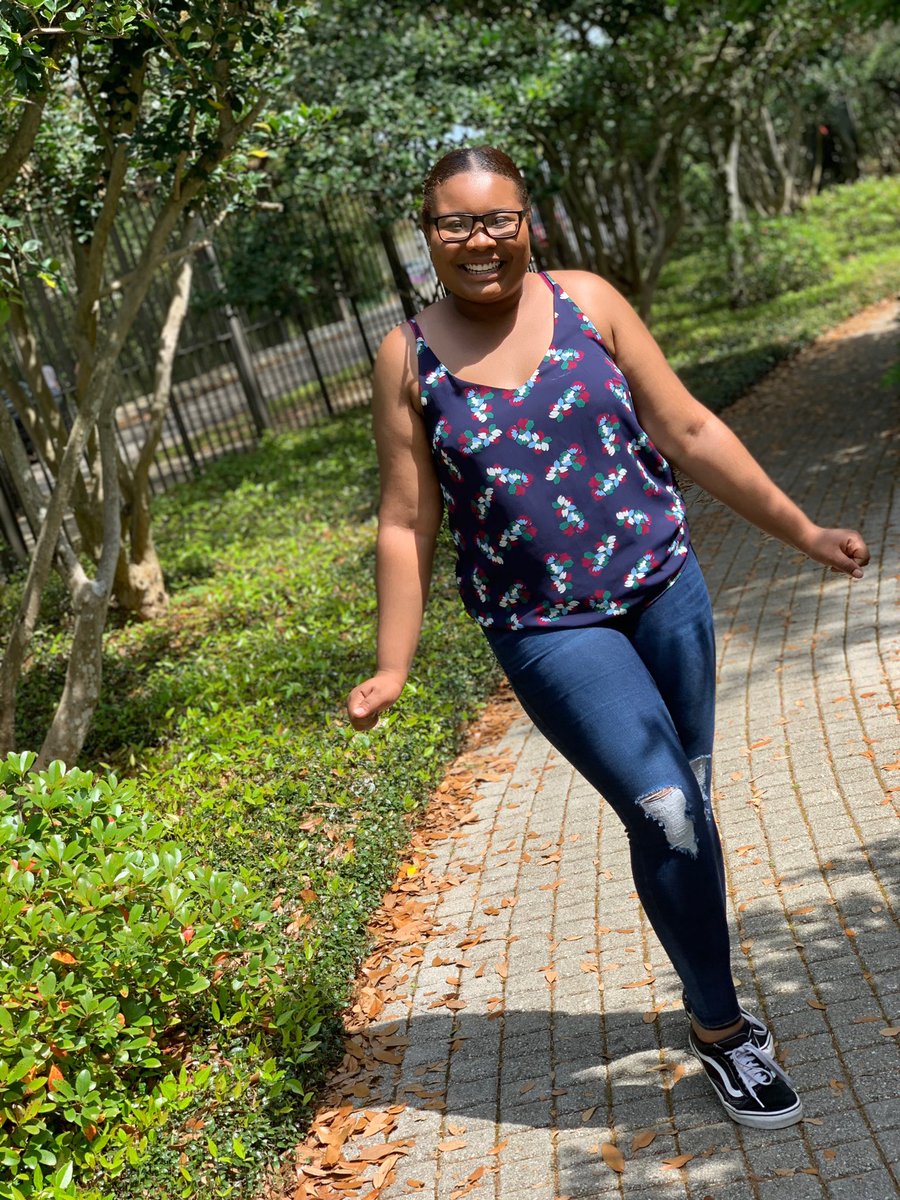 Hello all! My name is Shyanne Cazeau. I am a rising sophomore from Boston Massachusetts. I am the ACE Co-Chair for DAB. With my degree, I plan to attend grad school for clinical and counseling psychology.