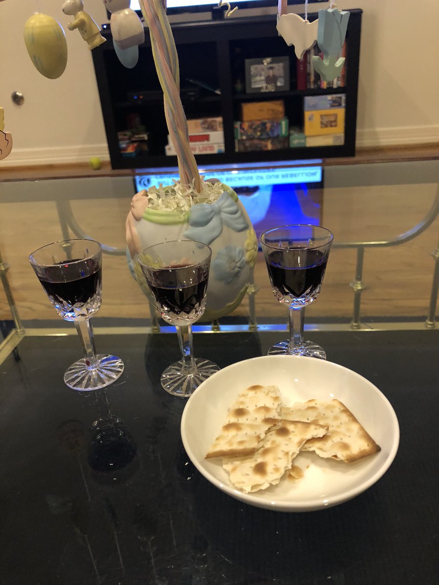 fourfish's tweet photo. “Broken For You” Communion @HoustonsFirst #brokenforyou #HappyEaster #HoustonsFirst https://t.co/eX3mVTlyKE