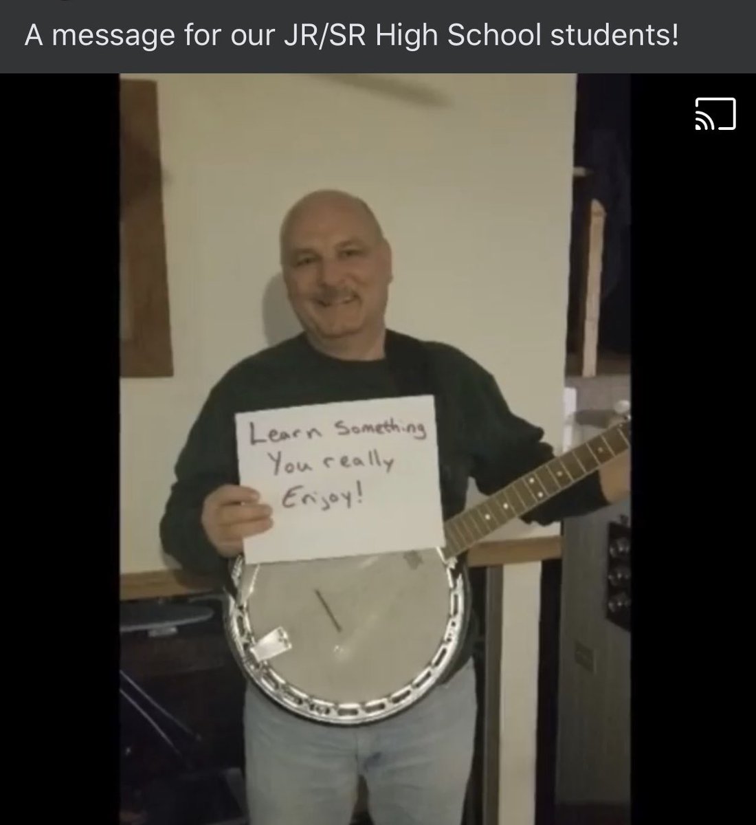 emzdrojewski's tweet image. Quarantine advice from my dad, who just so happens to be an avid banjo player 🪕❤️