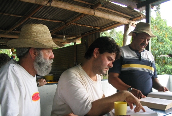 Over the years, the data collected served as a source of important information to track the dynamics of numerous tree species populations, stem turnover and carbon. Since 2004, we joined the Amazon Forest Inventory Network  #RAINFOR ( http://www.rainfor.org )