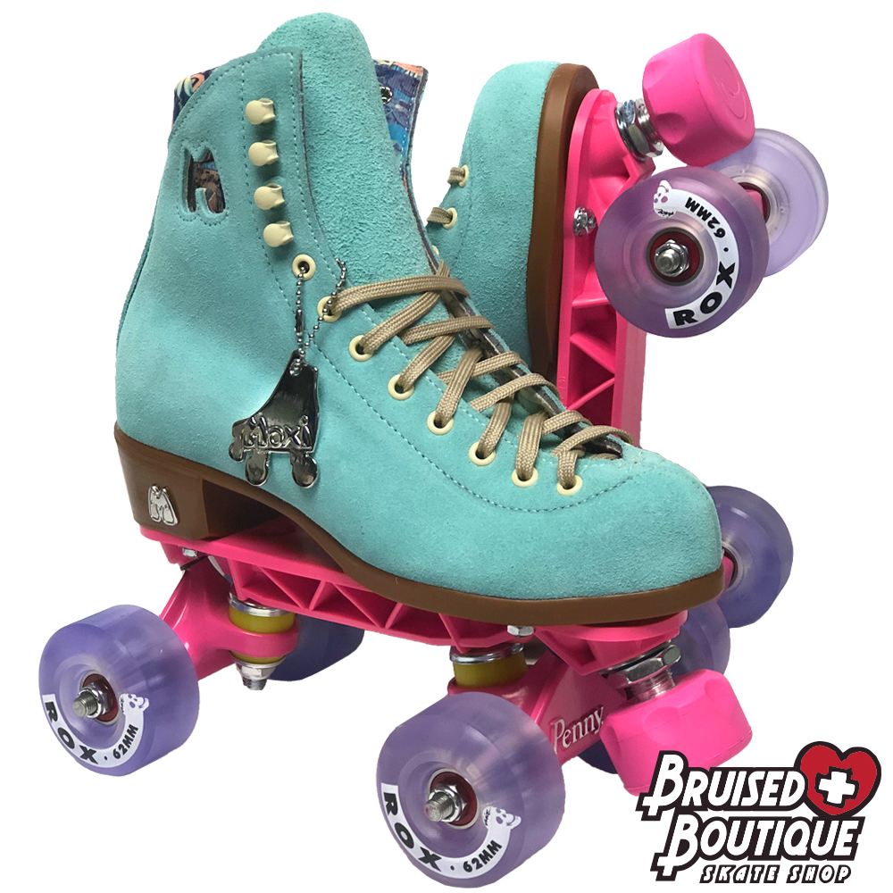 Custom Moxi Lolly Sunlites with Penny Trucks 💗 bit.ly/MoxiSkates

Let us know when you're ready to get the best price on your perfect pair of skates!

#bruisedboutique #bruisedcustoms #customskates #rollerskates #rollerskating  #moxirollerskates