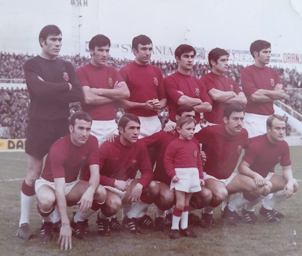 FOTOS HISTORICAS O CHULAS DE FUTBOL - Página 15 EVMANa6WoAE_Ab9?format=jpg&name=medium