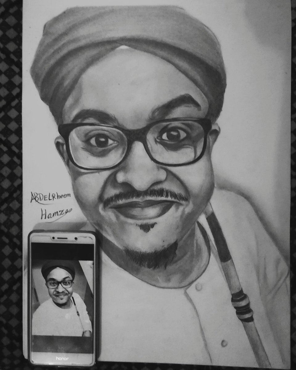 abdelrheem280's tweet photo. رسمه جديده للدكتور مطربنا 😊🌸🔥
من الاصوات المعجب بيها ومكيف منها 🤤🔥
بتمنا دعمكم 🙈🔥
الرتويت م بكهرب 😊🔥 https://t.co/F8Ni1Tut5G