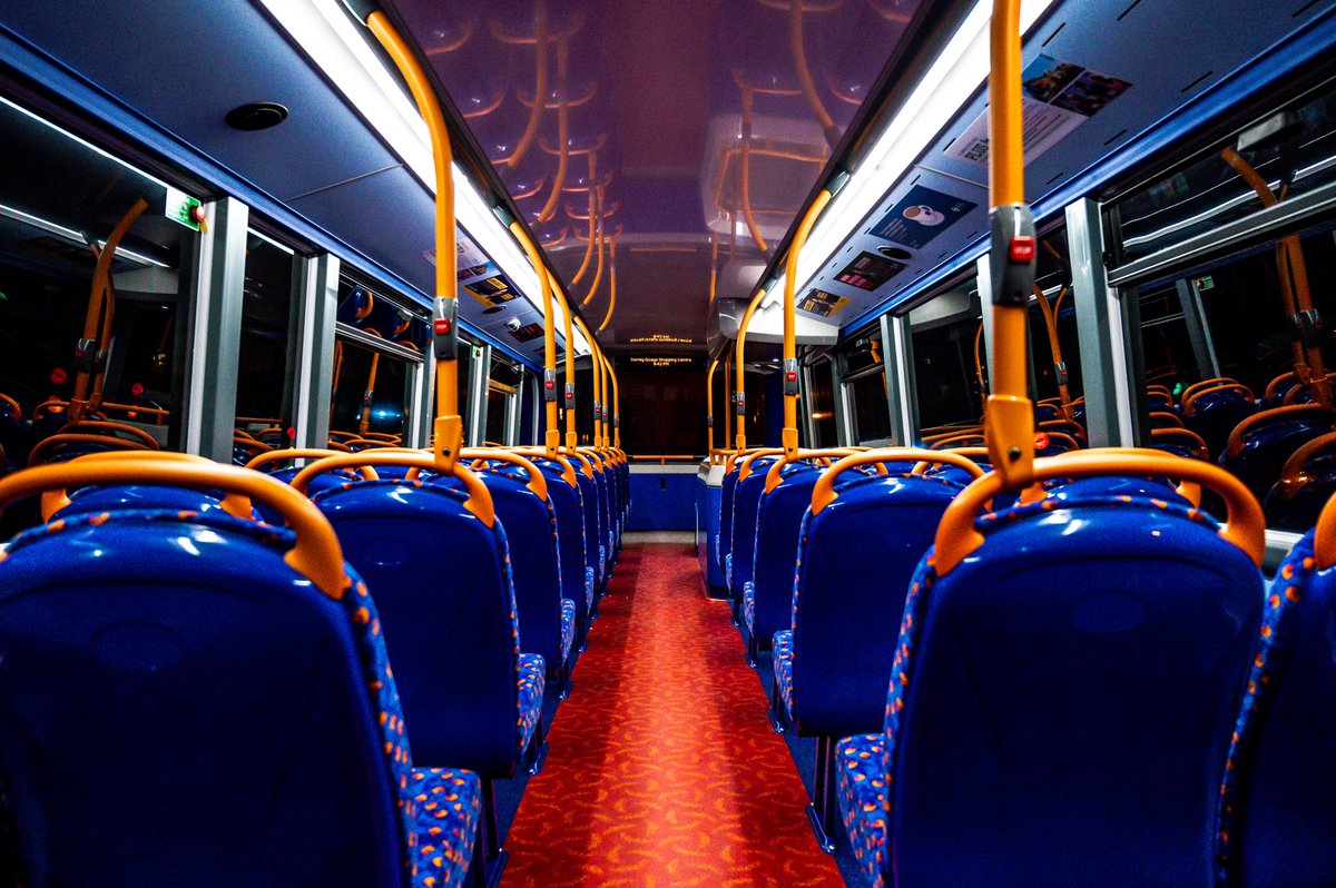 [THREAD]   #PictureOfTheDay 9th April 2020: Top Deck  https://sw1a0aa.pics/2020/04/0...