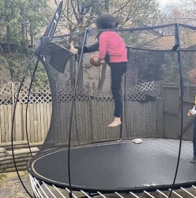 JeeYunTV's tweet photo. Trying to prove to my son I’m young only to realize I’m old. Live. Laugh. Leave the baller tricks to the kids. Actual video in my IG. #StayHome #StaySafe #StayHomeSaveLifes #momlife #motherhood #dunkfail #trampolinefail https://t.co/5ag2XILwJI