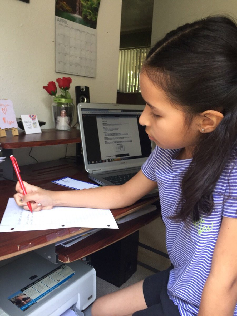 msmtzteaches's tweet photo. Receiving pictures of my students working on their online assignments has been the highlight of my week. ❤️🧠✏️ https://t.co/sRwtmBQW3d