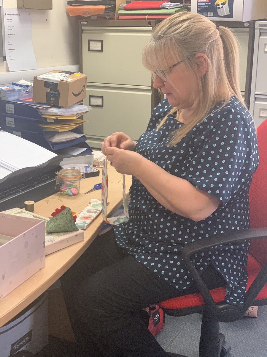 madmarch19's tweet photo. Thank you so much to Tania @tan_8552 our Matrons Assistant who has been making and delivering our  “headbands” to help to protect our colleagues ears whilst in PPE 💞makes such a difference  @ed_esht @nicola_anslow @nikifiney @DrAdrianBull @vsc1970 @AngelaColosi @hazeltonge https://t.co/HN6wKsYPAF