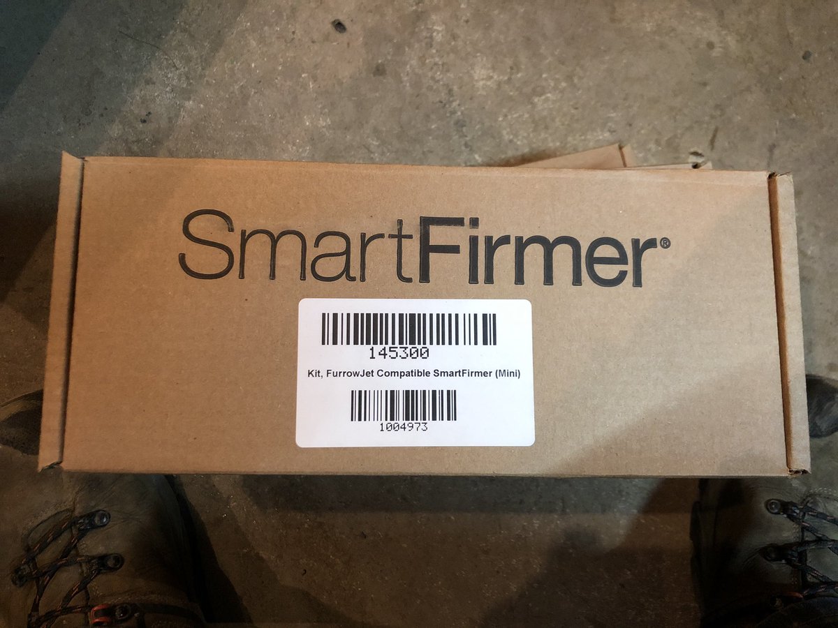 justinhiebert's tweet image. Pretty excited about the potential that’s in these boxes. @precisionplant #smartfirmer #smartplanter #plant20