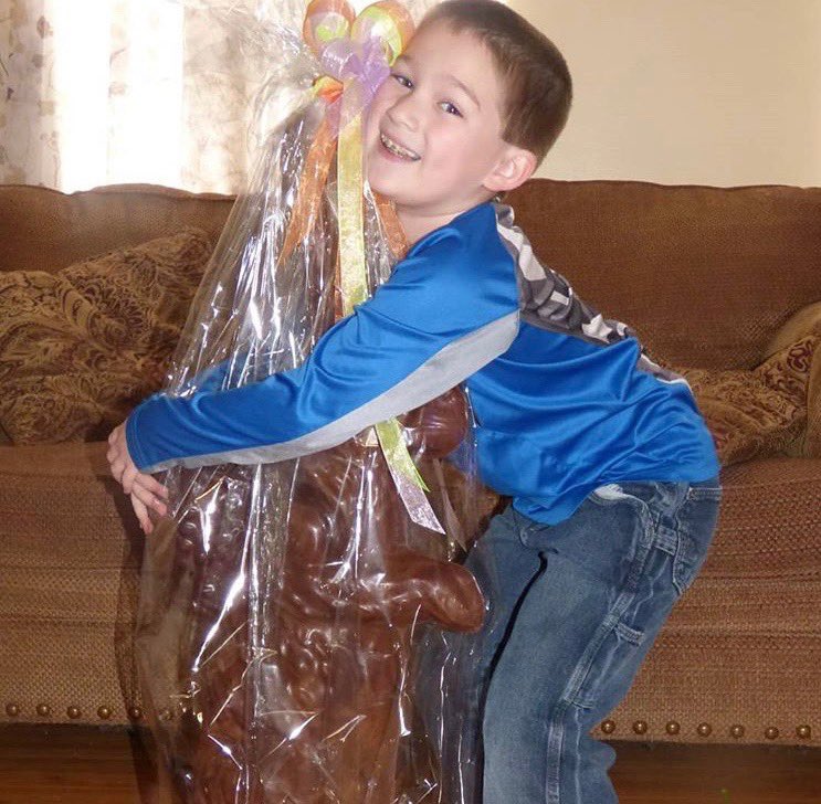 MShakeFactory's tweet photo. 🐇🍫 CONGRATULATIONS TO OUR TWO WINNERS OF EDDIE THE 30 LB CHOCOLATE EASTER BUNNY!!! 🍫🐇Every year our family has handcrafted a GIANT chocolate bunny to give away, and this year two lucky families get to celebrate Easter in style. Quarantine just got a whole lot sweeter! ☀️ https://t.co/TZBVxfflOY