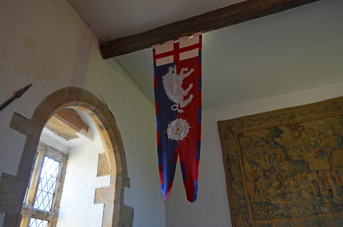 It was nice to see King Richard III's banner hanging in the Great Chamber. John Scrope, the 5th Baron of Bolton was an ally of Richard's. He was injured at the Battle of Towton and he fought with Richard at Bosworth.  #boltoncastle