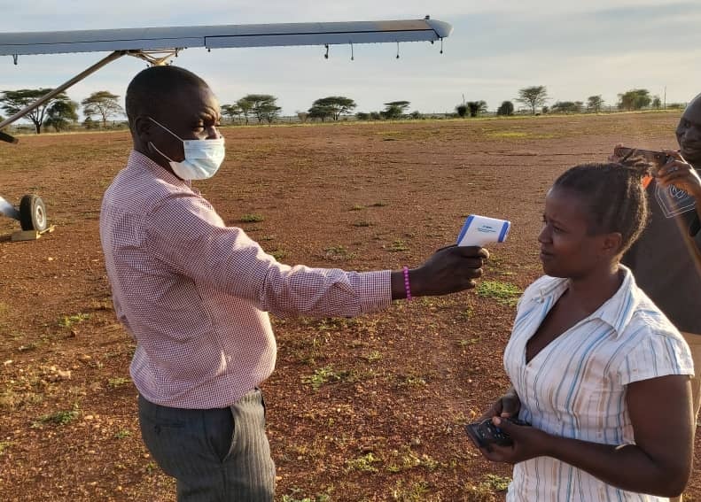 MAAIF_Uganda's tweet photo. @GeoffreyOtim1 @fobita @awanyoto @MosesOdokonyero @PSAgriculture And the #UGLocustControl teams in this fight are doing that. Observing the #COVID19UG prevention guidelines as provided by Government, including testing whoever enters the airport area and observing #SocialDistancing at all times. https://t.co/mvbfMK9gso