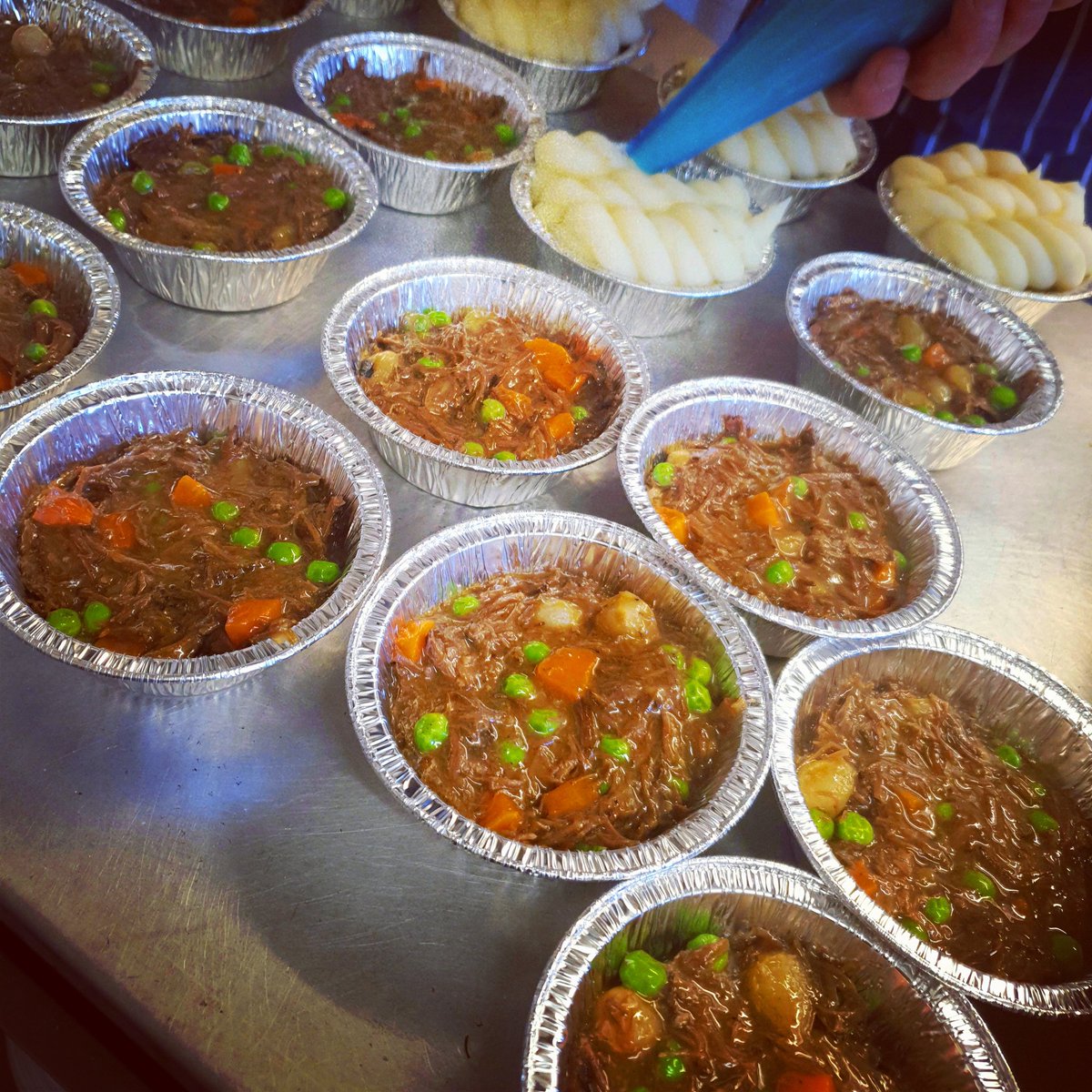 270 Meals have gone out through our scheme so far. Thank you to every single person who has donated, back out delivering on Saturday, if you or anyone you know would benefit from a few homecooked dinners in thier fridge please do get in touch #faversham #donateadinner