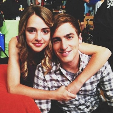 𖣘︎༆︎  @HeffronDrive 𝐚𝐧𝐝  @katelyntarver 𝐩𝐢𝐜𝐬 𝐟𝐫𝐨𝐦 𝐁𝐢𝐠 𝐓𝐢𝐦𝐞 𝐑𝐮𝐬𝐡 - 𝐚 𝐭𝐡𝐫𝐞𝐚𝐝 𝐝𝐞𝐝𝐢𝐜𝐚𝐭𝐞𝐝 𝐭𝐨 𝐉𝐞𝐧𝐝𝐚𝐥𝐥 𝐟𝐚𝐧𝐬. 𝐈𝐧𝐬𝐩𝐢𝐫𝐞𝐝 𝐛𝐲 𝐭𝐡𝐞 𝐫𝐞𝐜𝐞𝐧𝐭 𝐊𝐨𝐟𝐟𝐞𝐞 𝐖𝐢𝐭𝐡 𝐊𝐞𝐧𝐝𝐚𝐥𝐥 𝐥𝐢𝐯𝐞𝐬𝐭𝐫𝐞𝐚𝐦.