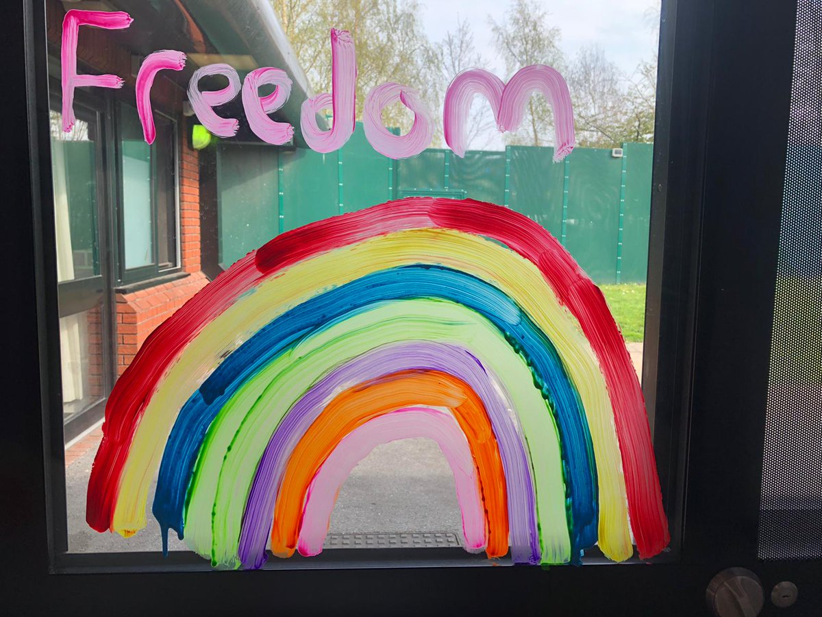 lauren_3405's tweet photo. Today's activity on poplar ward!  #gmmh #staysafe #poplarward @poplar_leanne @Hazel_ParkHouse https://t.co/otQO53b7Dg