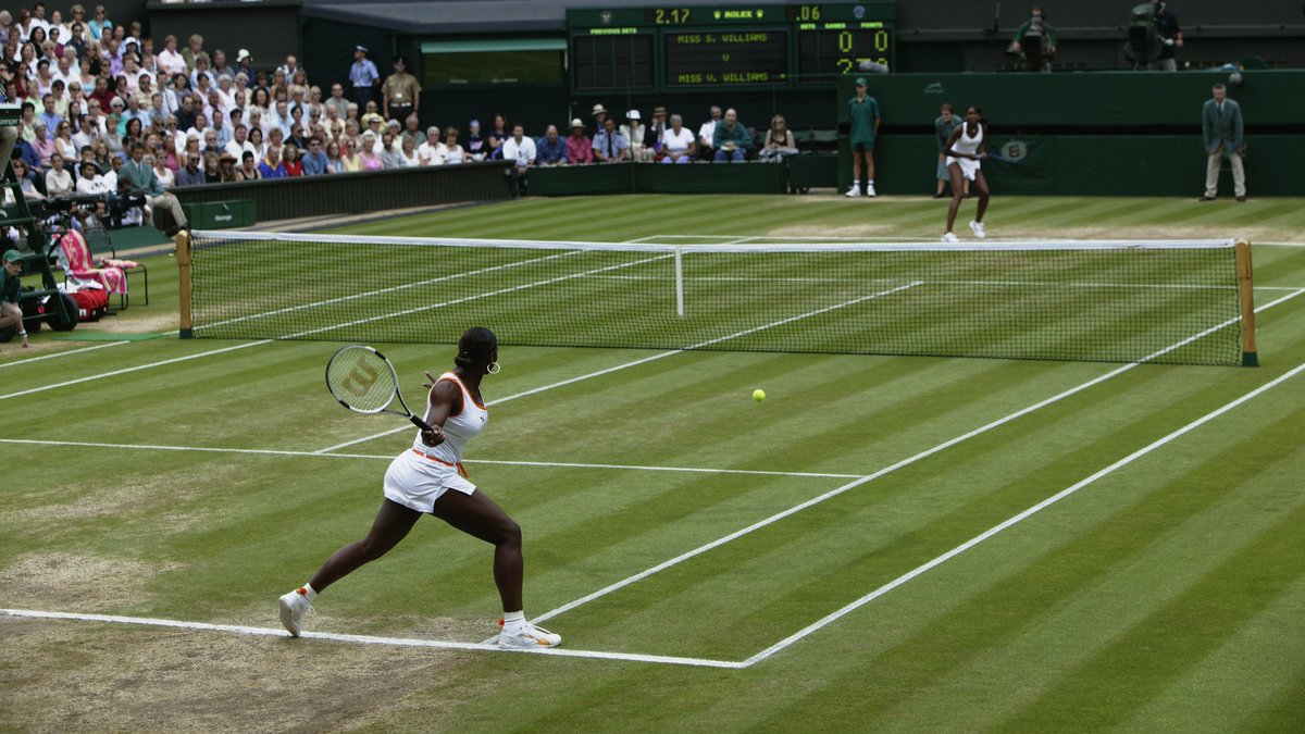 Grand Slam #62003 WimbledonDef. Venus Williams 4-6, 6-4, 6-2Racket: H6 Hyper Hammer OS 110