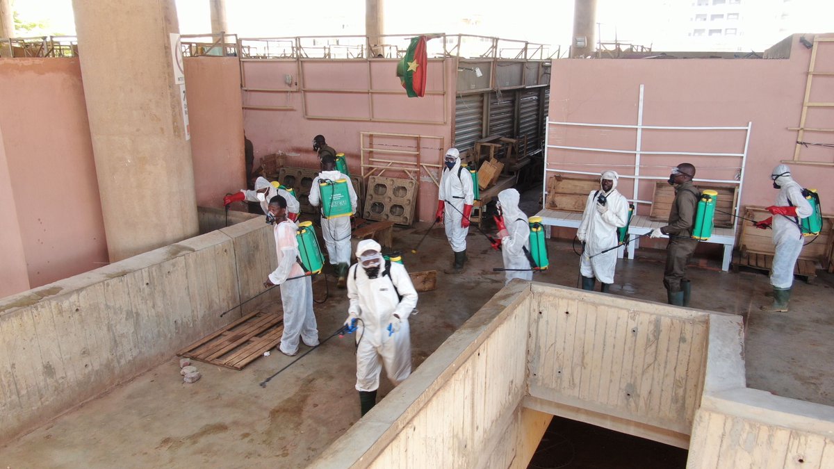 WeRobotics's tweet photo. Burkina Faso #FlyingLabs is working with the Observation Committee of the Central Town Hall for the planning of the cleaning and spraying campaigns for the closed markets. #COVID19 https://t.co/wTrP8ZdbFP