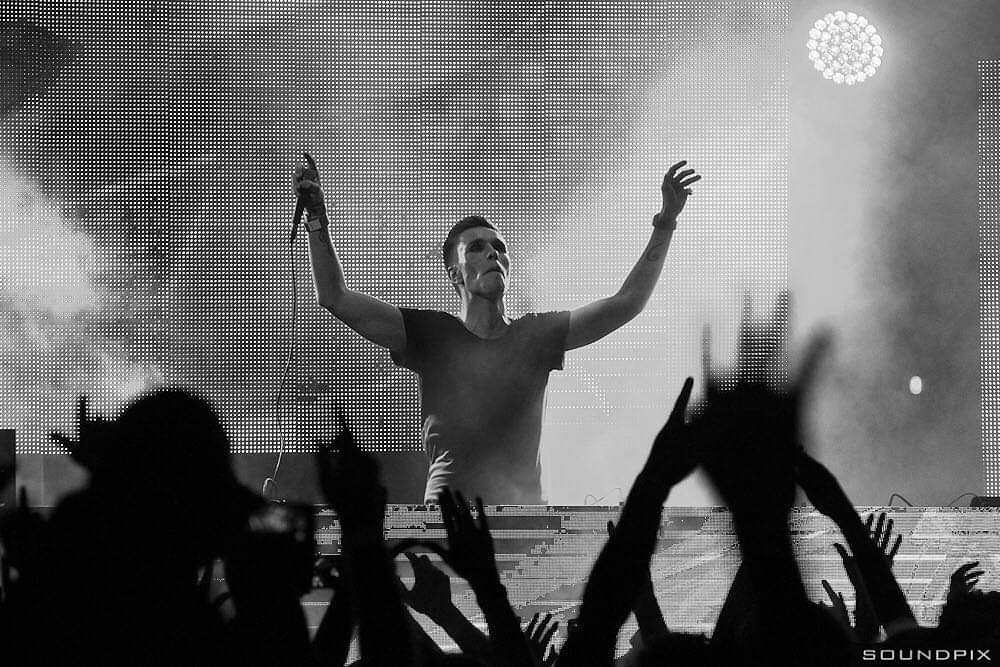 Going back in time now when I covered <a href="/nickyromero/">Nicky Romero</a> at @ShimmyBeach . It was the start of my career in the international music scene and wow has it been a ride so far 🙌📸 <a href="/CanonRSA/">Canon South Africa</a> <a href="/CanonNederland/">Canon Nederland</a> <a href="/CanonUSApro/">Canon USA Pro</a>