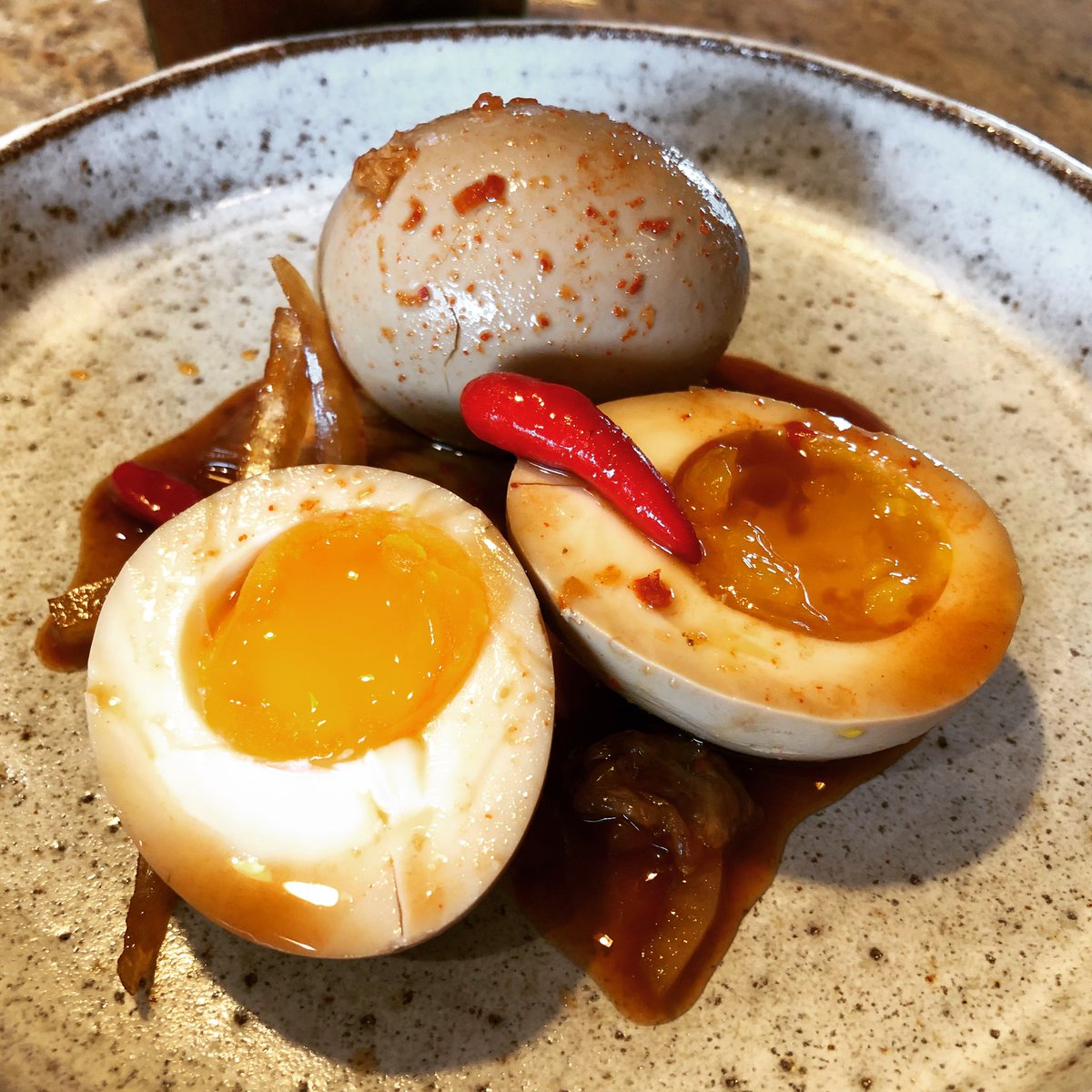 chefjohnnywang's tweet photo. #KimchiJuice Soy Marinated #SoftBoiledEggs with #BirdseyeChili. I did not expect kimchi juice to add so much flavor. Flavors are more intense and vibrant than a regular soy or tea #marinatedegg. This is fantastic! #cooking #cook #coronaviruscooking #quarantinecooking https://t.co/wlzaAdJNdC