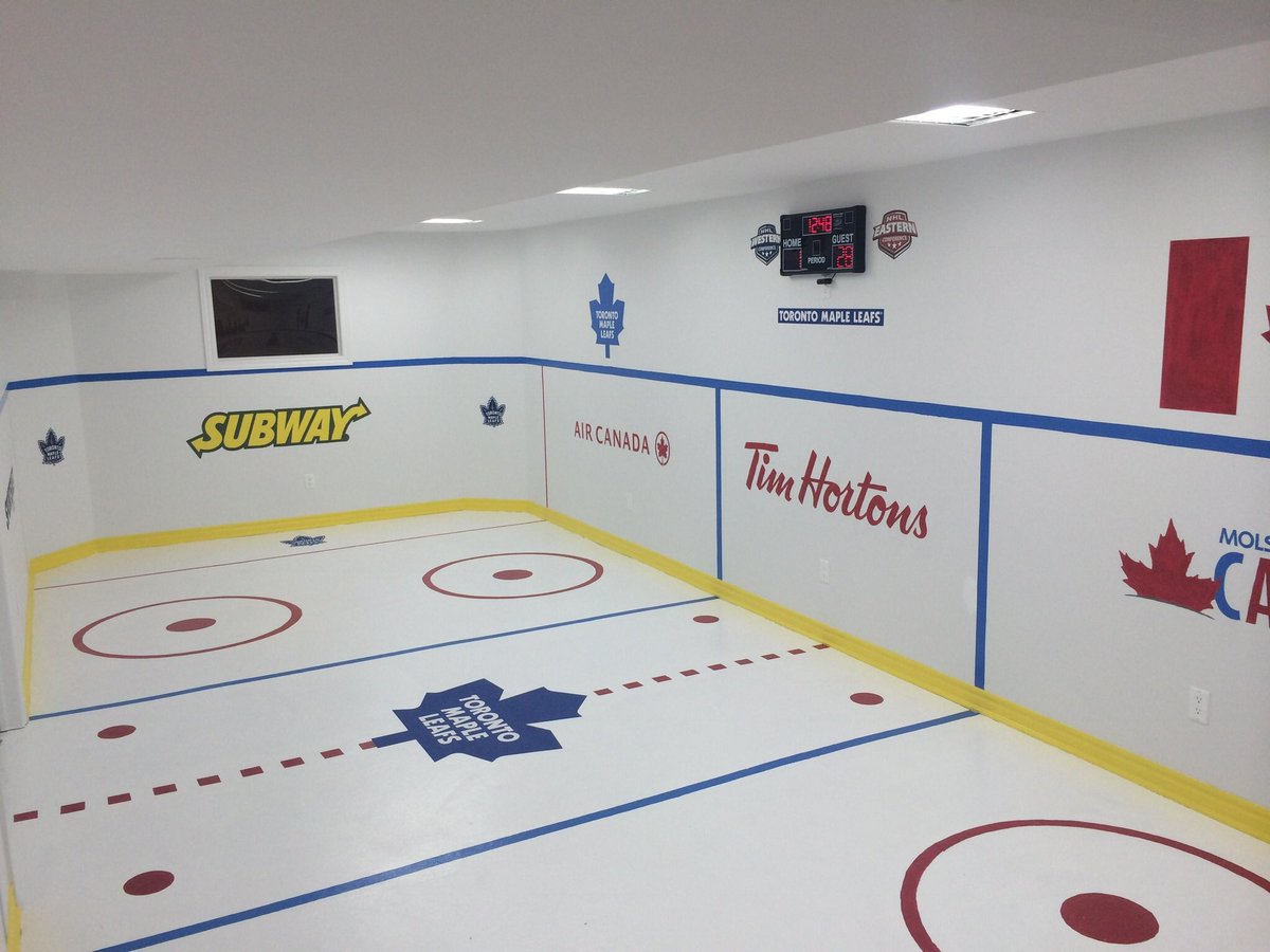 StJere2005's tweet photo. @BarDown hey check out my basement rink! https://t.co/IOcKcpIQxj