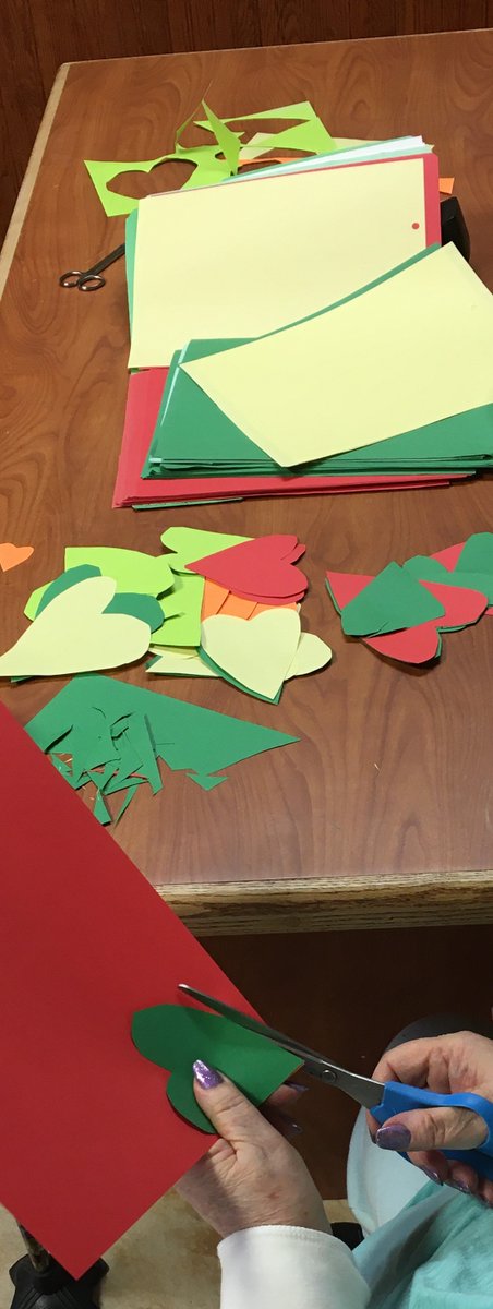 marytinc's tweet photo. Residents &amp; staff at our assisted living homes joined others across the world by posting hearts on windows in Coon Rapids, MN. #AWorldOfHearts is a wonderful way to spread joy in neighborhoods &amp; homes. Thank you, Activities Coordinators Agnes &amp; Courtney for organizing! https://t.co/g8MJCkvEJ6