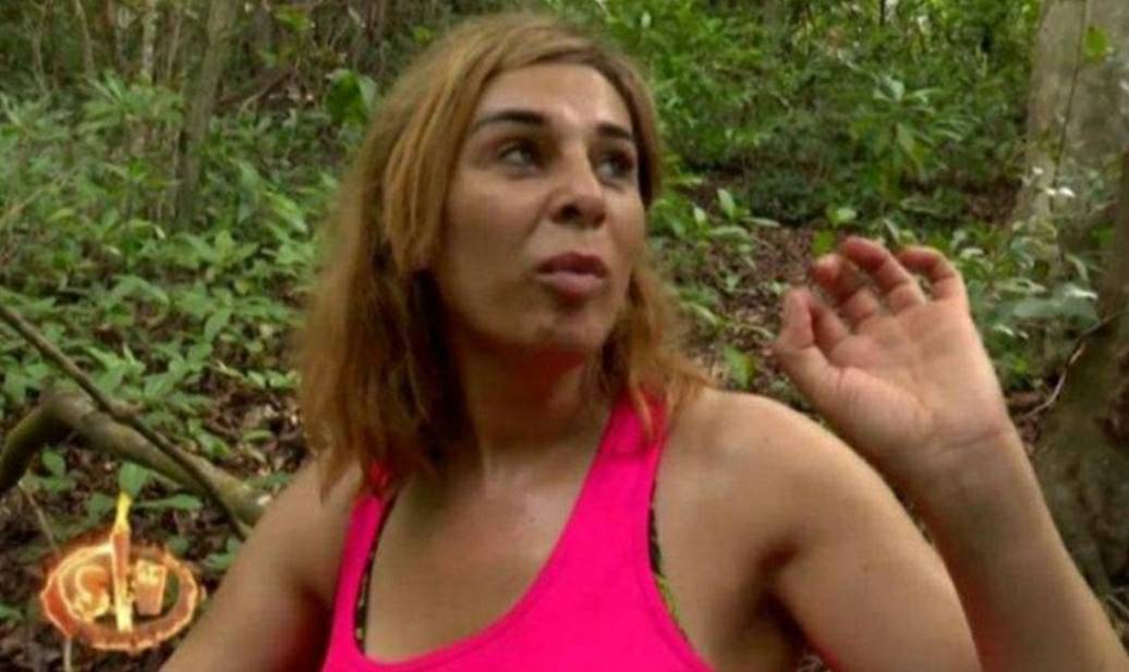 eltelevisero's tweet photo. VOTA: ¿Está haciendo un buen concurso Ana María Aldón? 

🔄 SÍ
❤ PARA NADA

Todos los detalles en: https://t.co/4Ole67eVDQ
#SVGala8 https://t.co/6mcuqWD6hD